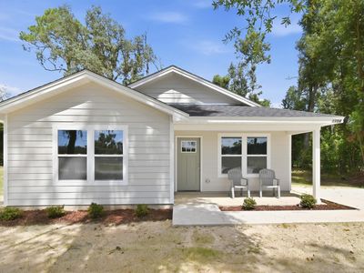 1104 E Veterans Dr