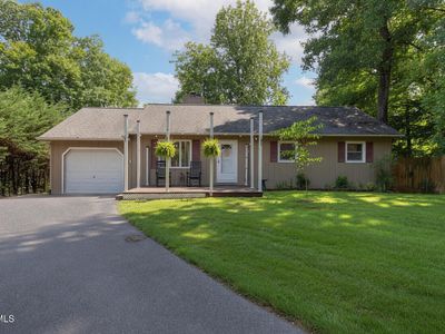 1037 Surmont Ct