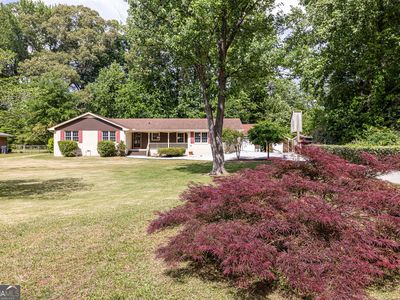 472 Edwards Ct