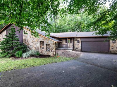 916 N Park Ridge Ct