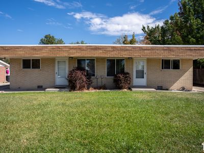 3751 S Redmaple Rd