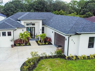 613 Hibiscus Ave
