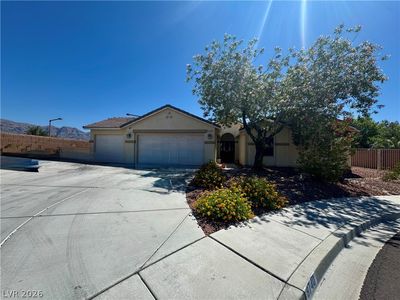 8740 Cave Junction Ct
