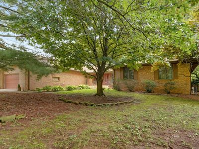 667 S Broadview Drive