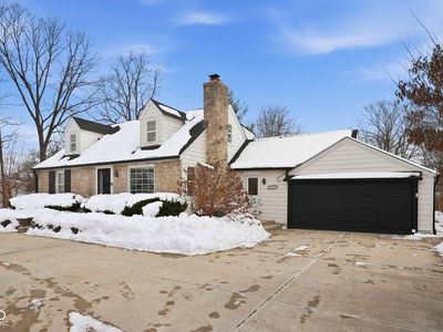 1025 Oswego Rd