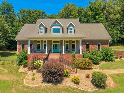 703 Beaver Lakes Rd