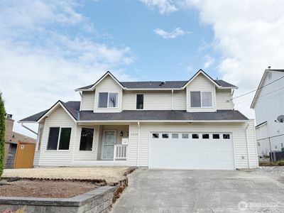 2539 S Graham