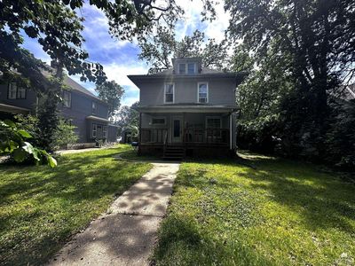 Property at 1729 Fairchild Ave, Manhattan, KS