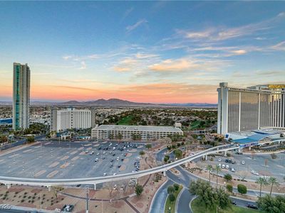 2777 Paradise Rd UNIT 2001