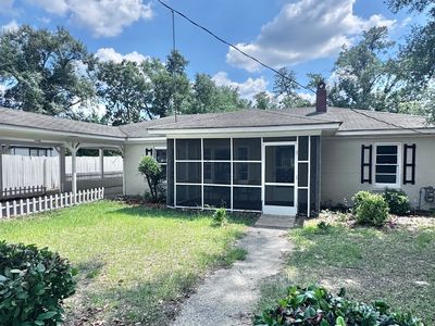 Property at 138 Register Ave, Reidsville, GA