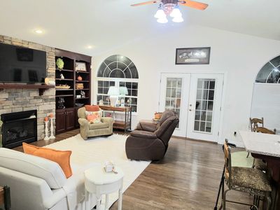 48 Turnberry Ln