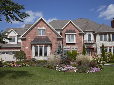 26 E Peter Ln