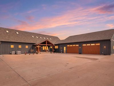 W5590 Chicago Avenue