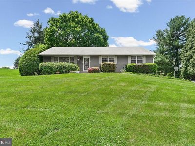 207 W Woodview Rd