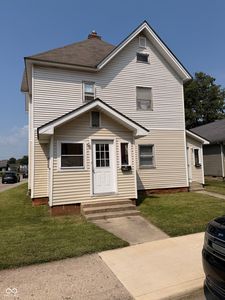 826 Nichol Ave