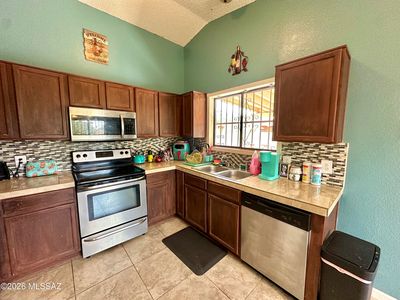 1679 W Sauvignon Dr