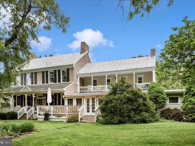 3823 Roundtree Rd