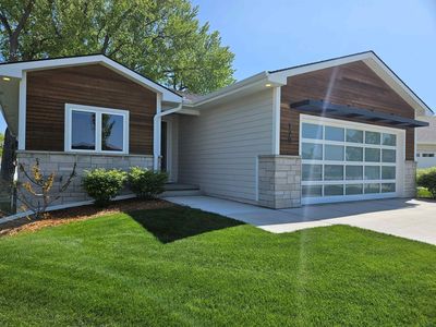 Property at 179 N Canterbury Cir, North Sioux City, SD