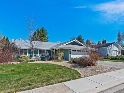 206 E Northview Dr