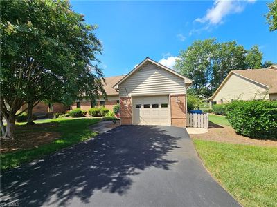 347 Hollybrook Dr
