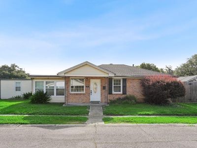 871 Grove Ave