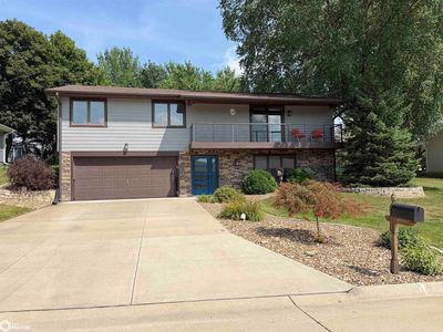2216 McMullin Dr