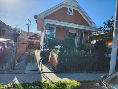 3822 Crawford St