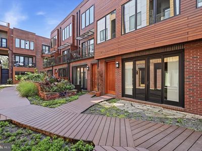 1247 E Columbia Ave #4