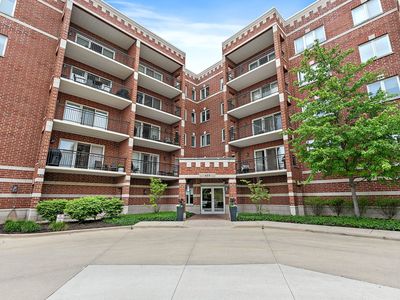 455 W Front St APT 201