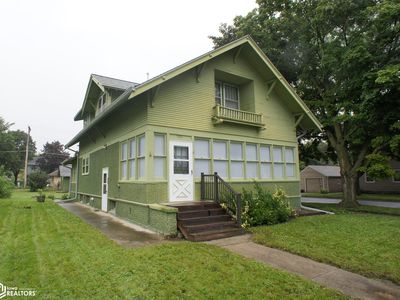 1401 1st St