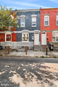 1624 Edgley St