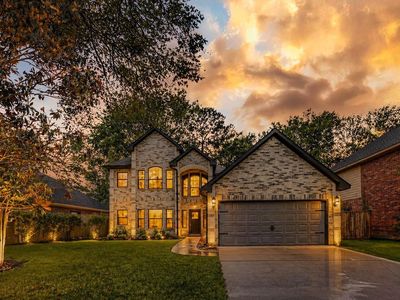 13731 Fountainview Dr