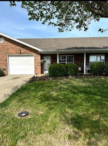 212 Bluegrass Dr