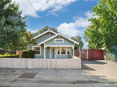 2126 E Fremont St