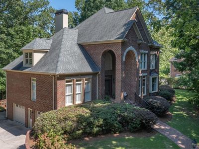 1025 Blue Heron Point