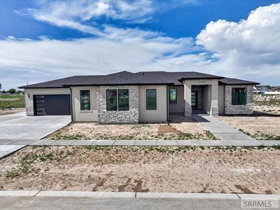 11735 Westfield Ave