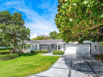 2401 Banyan Road