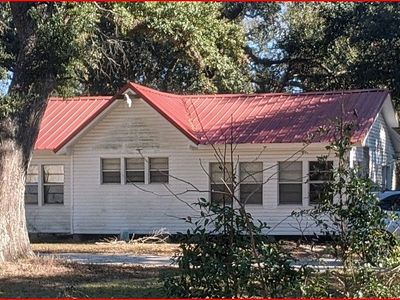 1532 Golden Rd