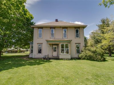 115 N Main St