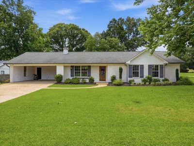 Property at 1106 4th St SE, Magee, MS