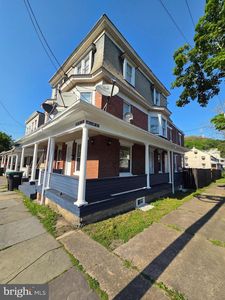 351 S 5th St