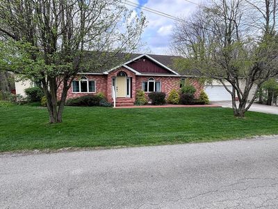 109 Woodland Dr