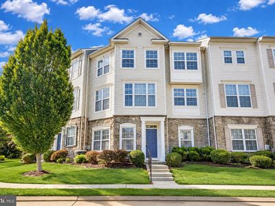 21800 Dragons Green Sq