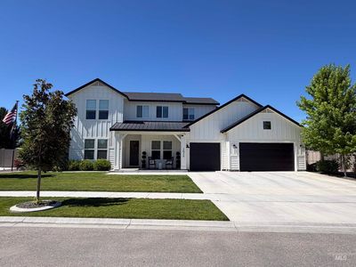 2624 E Lawton Dr