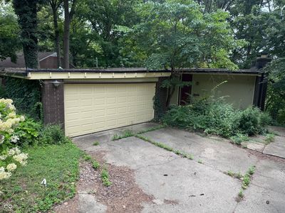 2611 Chesterfield Pl