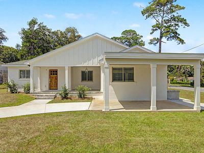 312 Ash Ct
