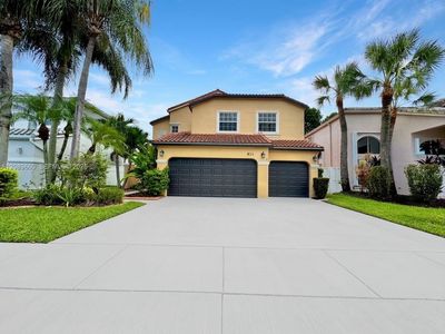 Property at 811 NW 155th Ter, Pembroke Pines, FL