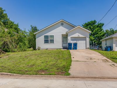 841 S Brownell Ave
