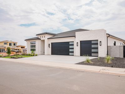 3463 W Justify Way