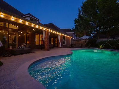 22011 Oakcreek Hollow Ln